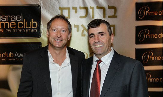 דניאל בירנבאום עם יוסי נבון בקבלת הפנים